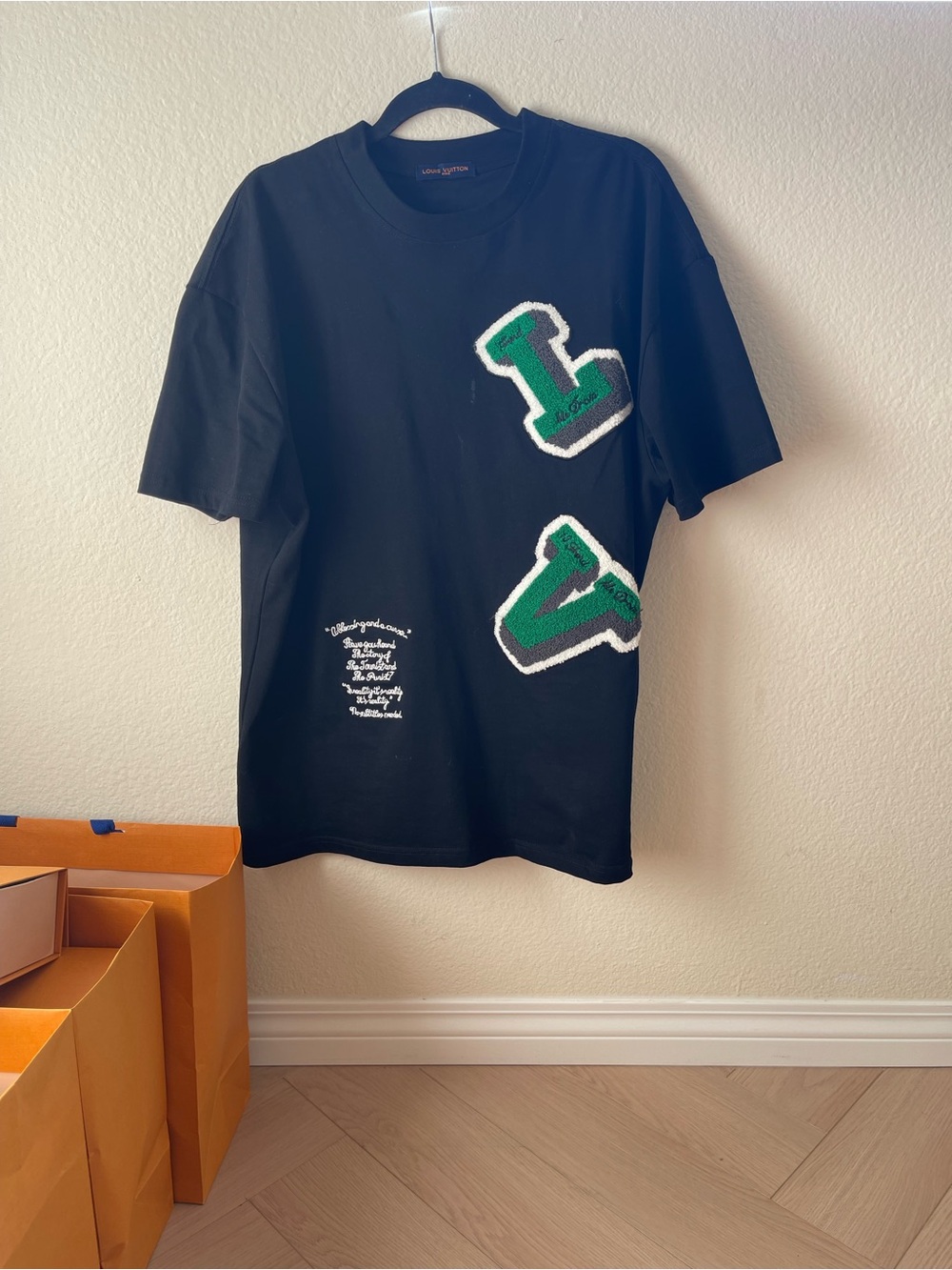 Louis Vuitton Black Short Sleeve Tee with Green AppliquΓ©